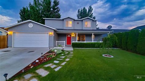 single family home with a list price of 289900. . Realtorcom twin falls